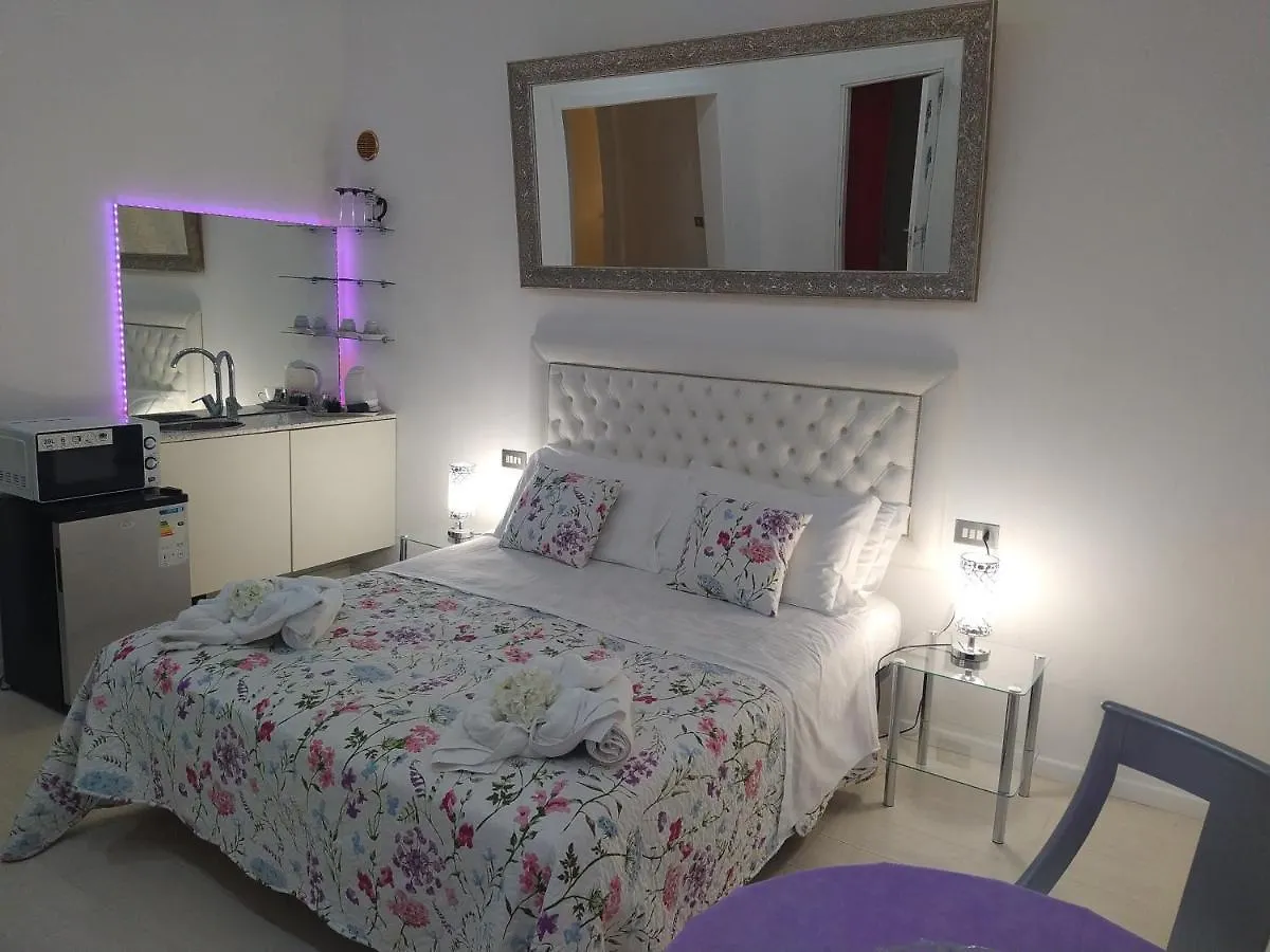 Bb La Bella Addormentata E Il Principe Calaf Bed and Breakfast Lucca 2*,