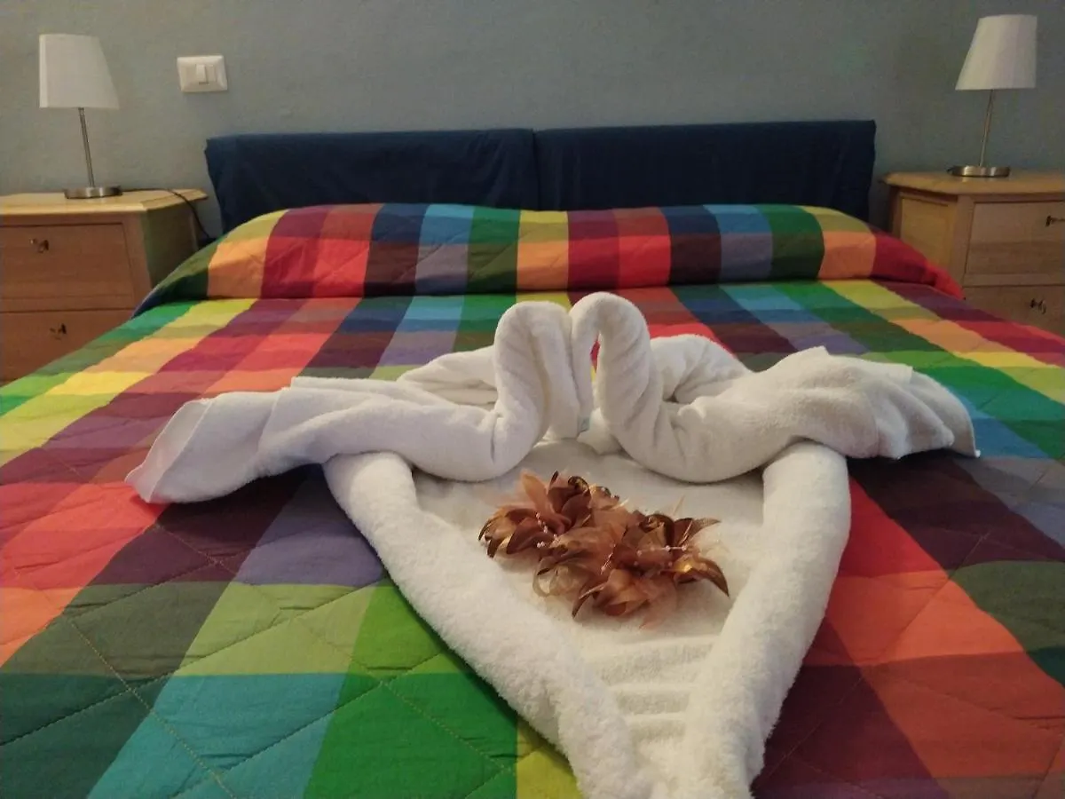 Bb La Bella Addormentata E Il Principe Calaf Bed and Breakfast Lucca 2*,
