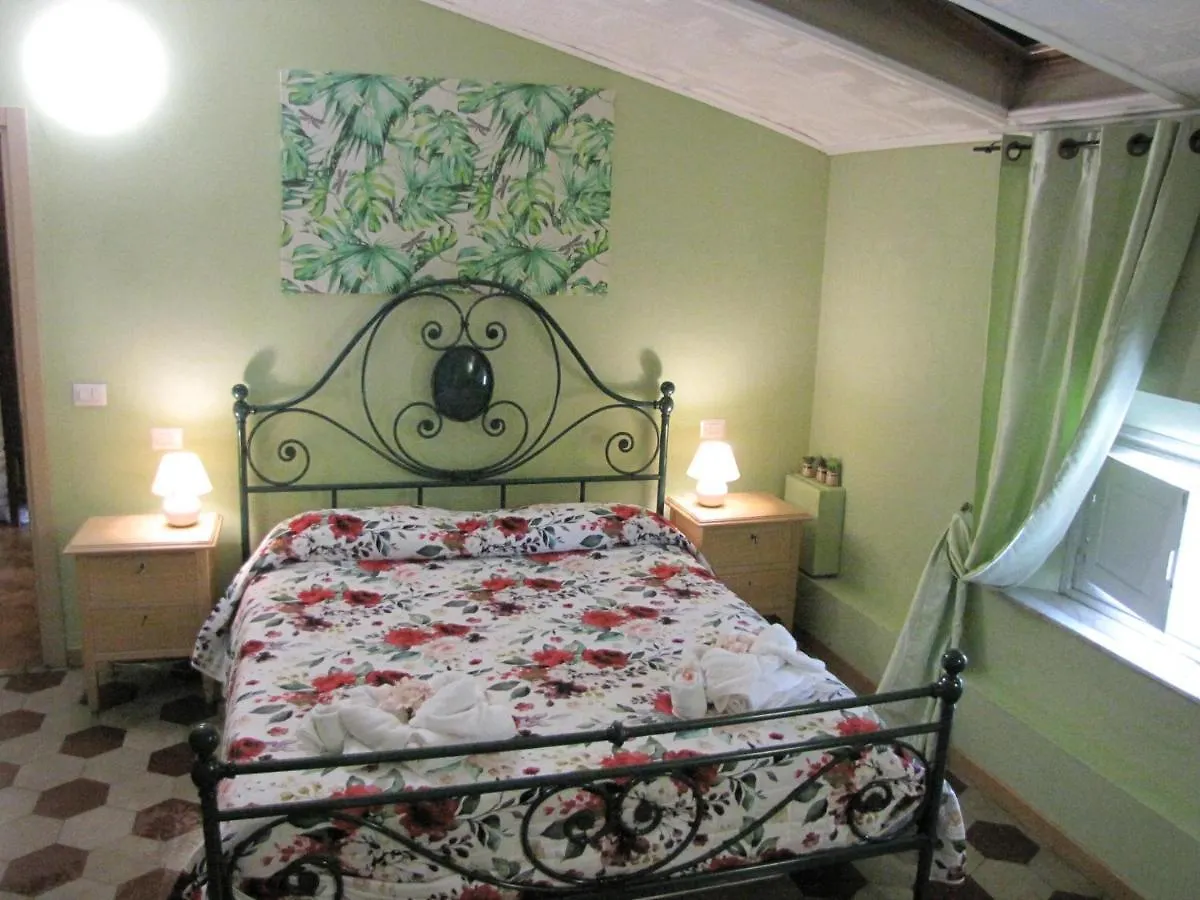 Bb La Bella Addormentata E Il Principe Calaf Bed and Breakfast Lucca