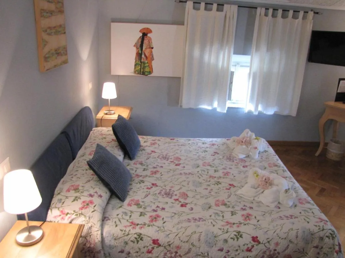 Bb La Bella Addormentata E Il Principe Calaf Bed and Breakfast Lucca Bed & Breakfast