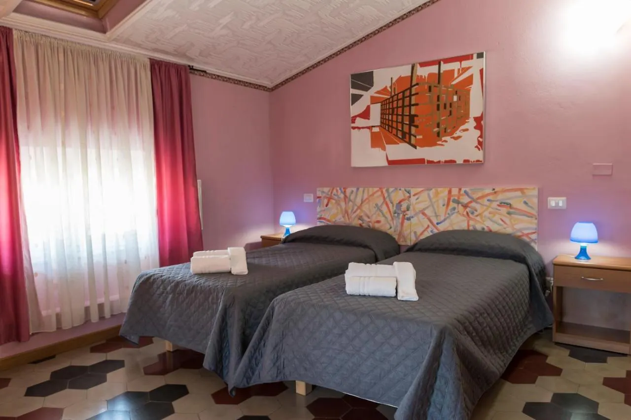 Bb La Bella Addormentata E Il Principe Calaf Bed and Breakfast Lucca 2*,  Italië