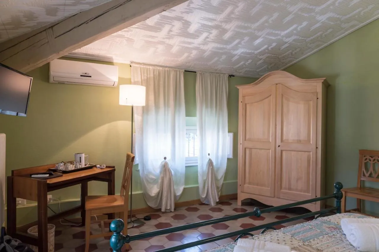 Bb La Bella Addormentata E Il Principe Calaf Bed and Breakfast Lucca