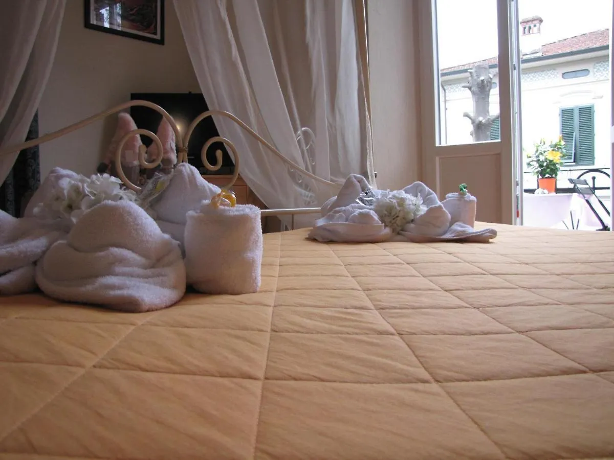 Bed and Breakfast Bb La Bella Addormentata E Il Principe Calaf Lucca Frühstückspension