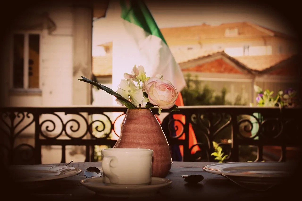 Bed and Breakfast Bb La Bella Addormentata E Il Principe Calaf Lucca 2*,