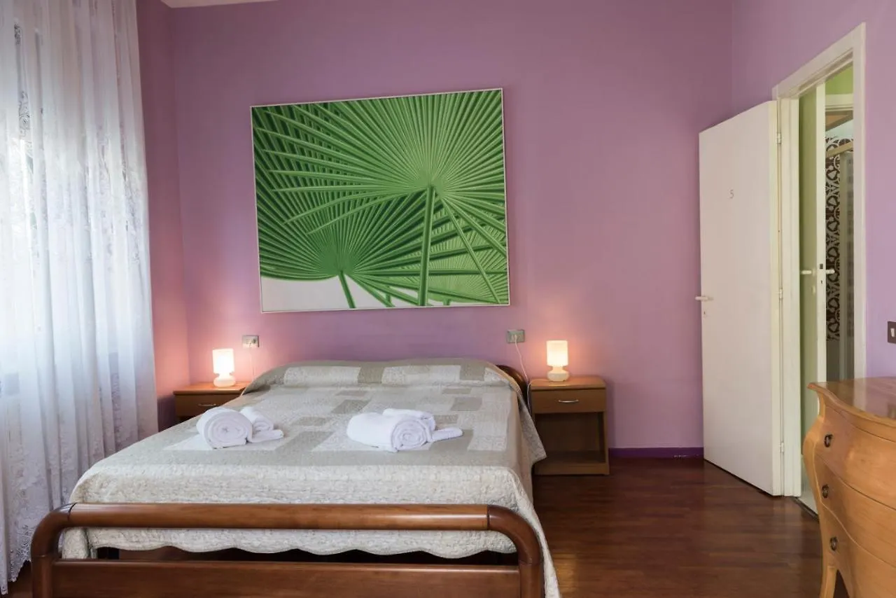** Frühstückspension Bed and Breakfast Bb La Bella Addormentata E Il Principe Calaf Lucca Italien